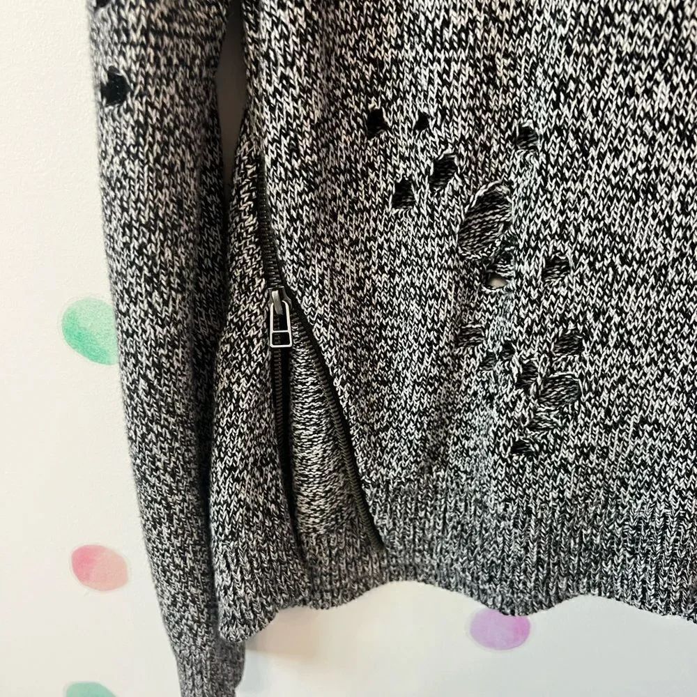 Express Destructed Sweater - Picture 6 of 6